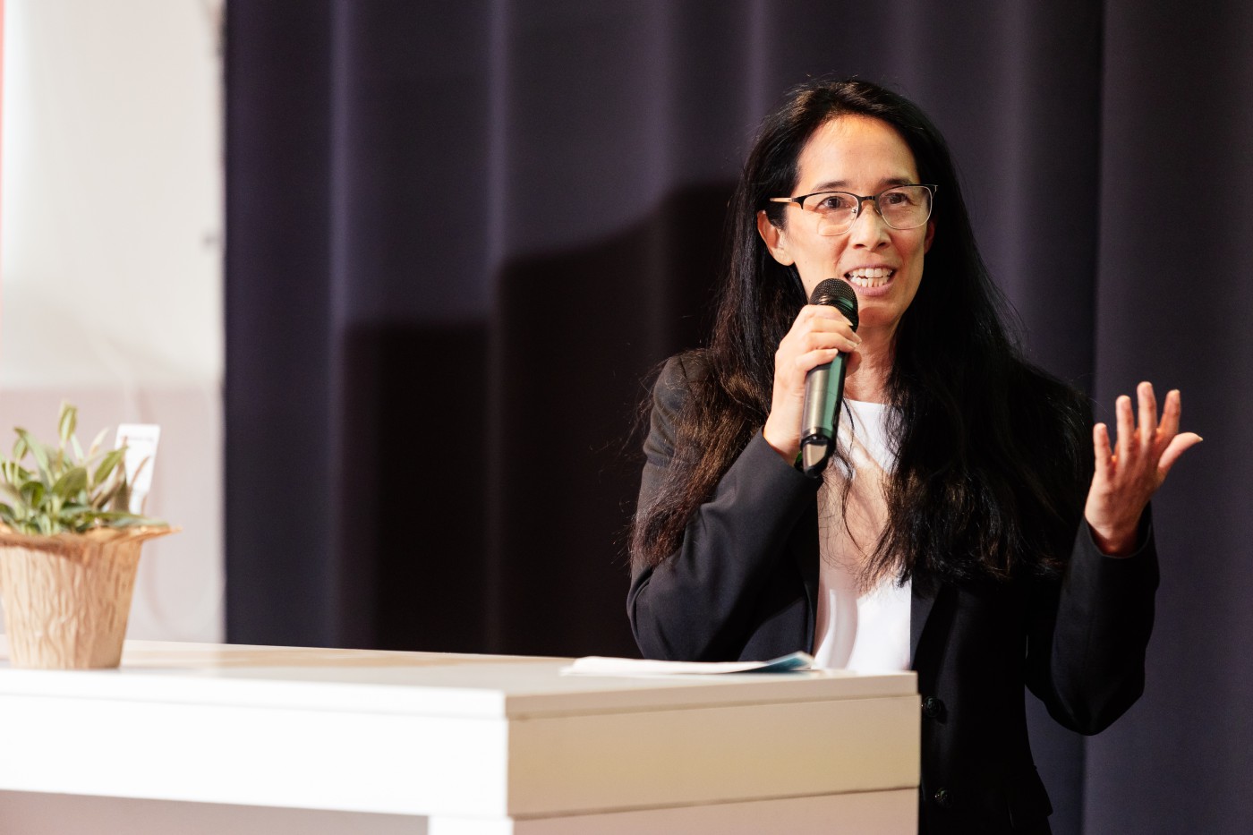 Kimiko Uriu - SPEAK OUT-Initiatorin und KURIER-Nachhaltigkeitsbeauftragte